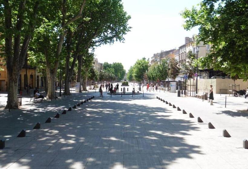 تختخواب و صبحانه Villa Zola