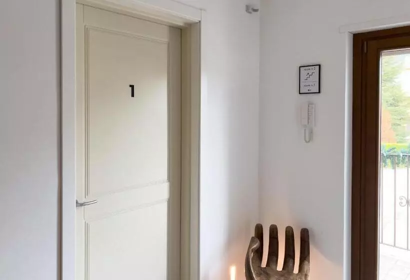 تختخواب و صبحانه Wolf House Bnb