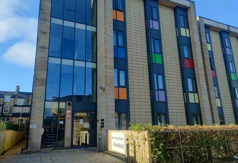 カプセルホテル Accommodation Bradford