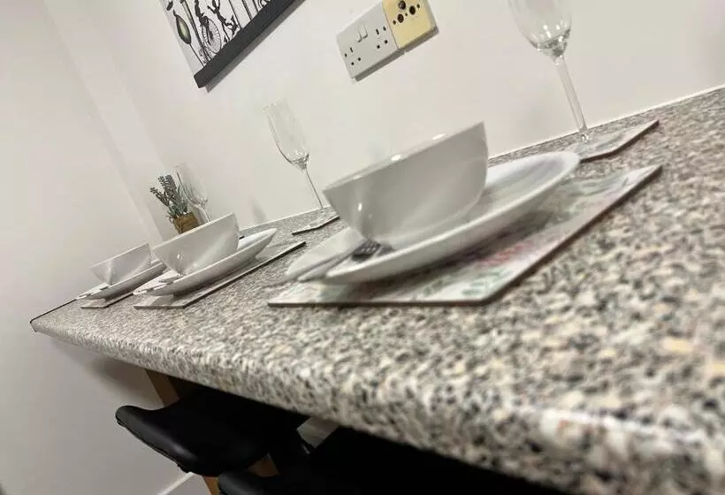 カプセルホテル Accommodation Bradford