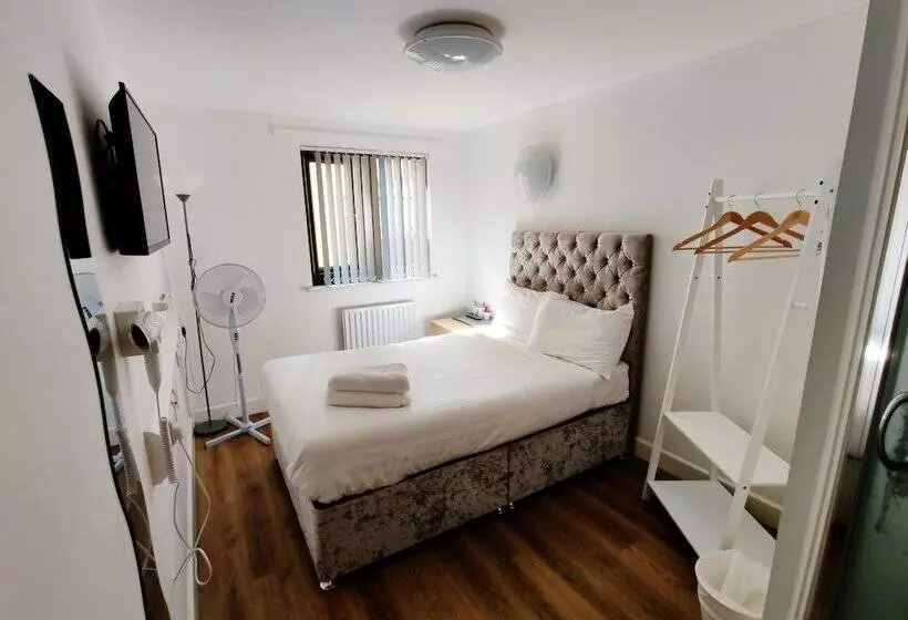 カプセルホテル Accommodation Bradford