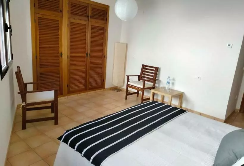 ベッドアンドブレックファースト Casa Rural Altozano De Buendia