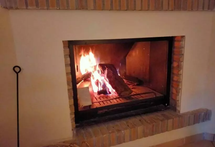 ベッドアンドブレックファースト Casa Rural Altozano De Buendia