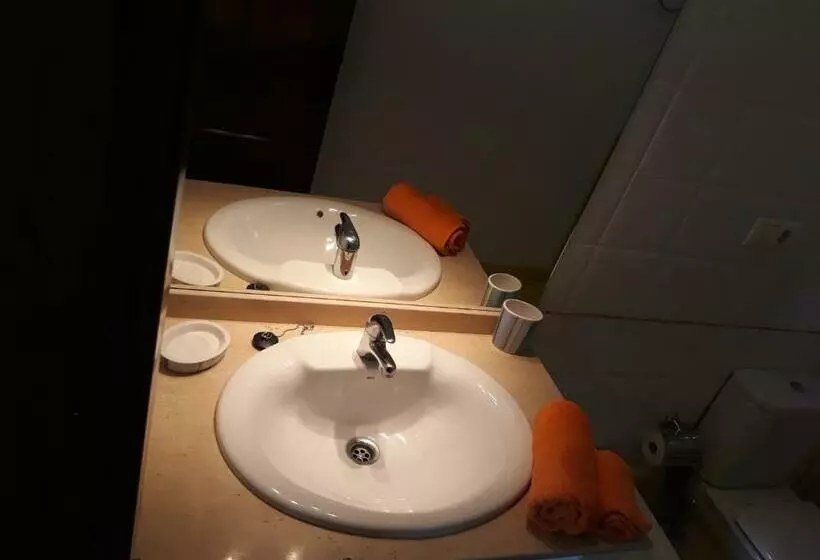 ベッドアンドブレックファースト Casa Rural Altozano De Buendia