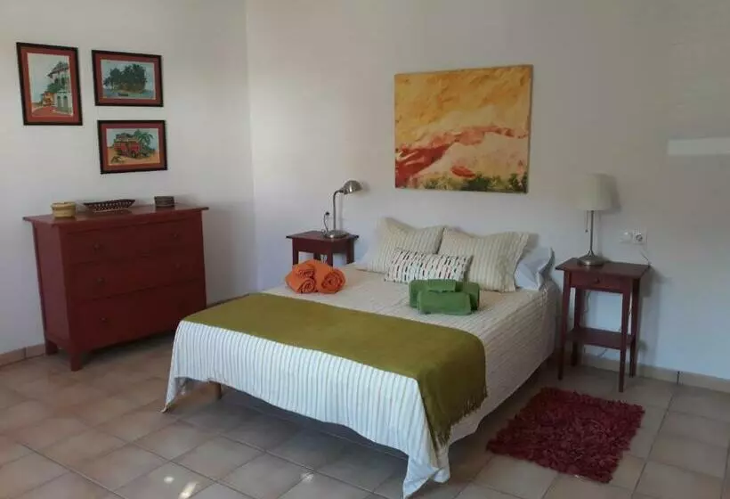 ベッドアンドブレックファースト Casa Rural Altozano De Buendia
