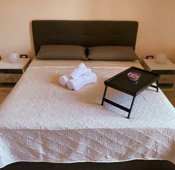 تختخواب و صبحانه Happy Days Terracina