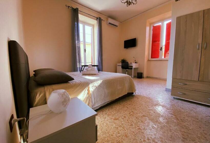 تختخواب و صبحانه Happy Days Terracina