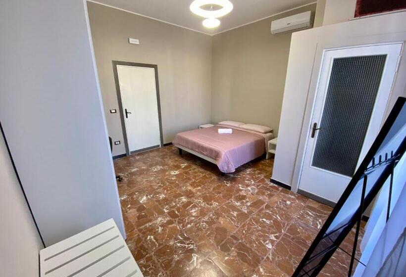 تختخواب و صبحانه Happy Days Terracina