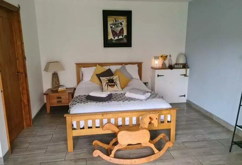 Bumble Barn Bed & Breakfast