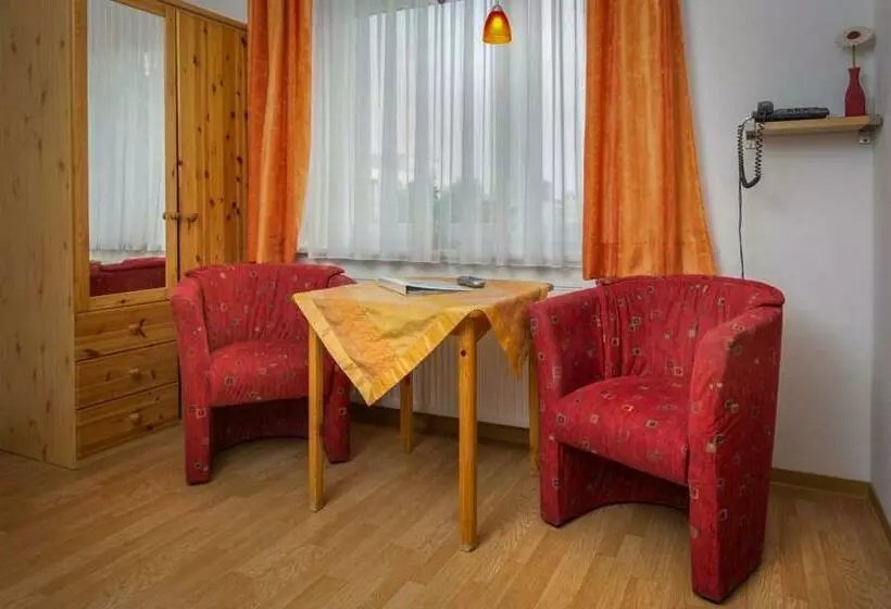 H&h Studio Apartment Im Stadtteil Ostseeviertel Jedes Apartment Mit Küchenzeilen   Fahrstuhl Und 24h