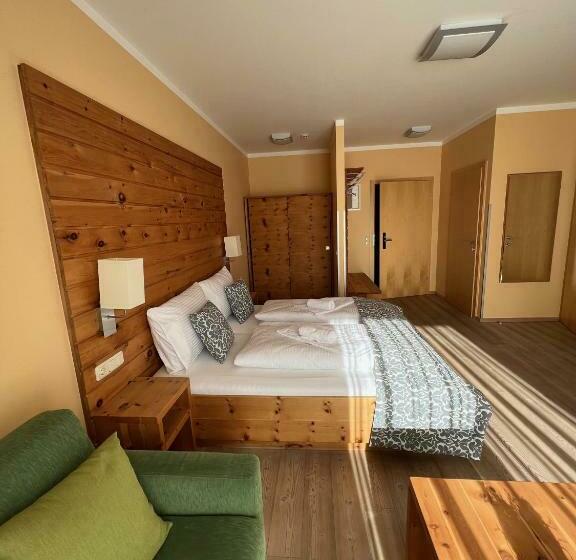 בית מלון כפרי Alpl Resort