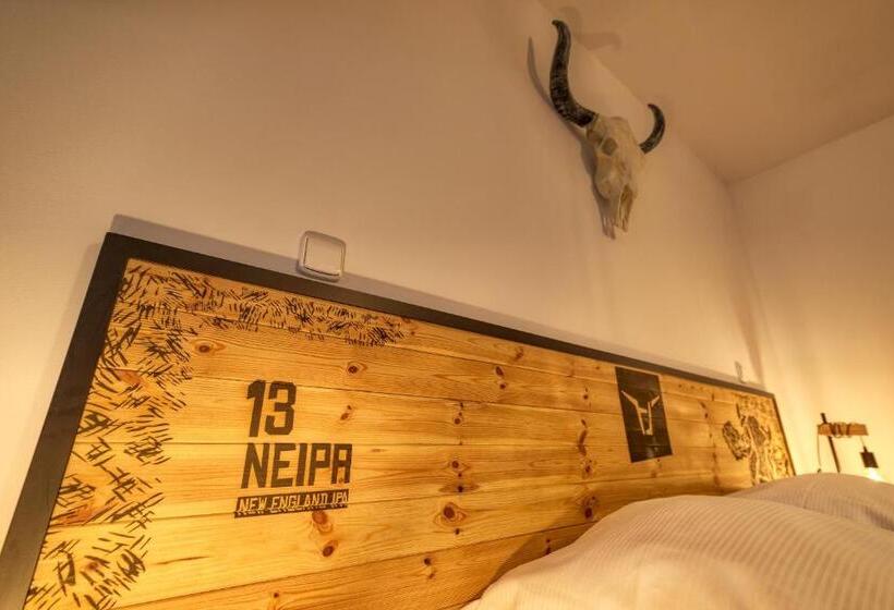 בית מלון כפרי Pivni