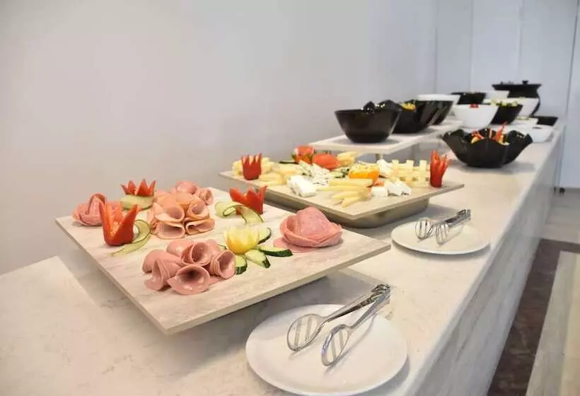 California Beach Hotel Adults Only