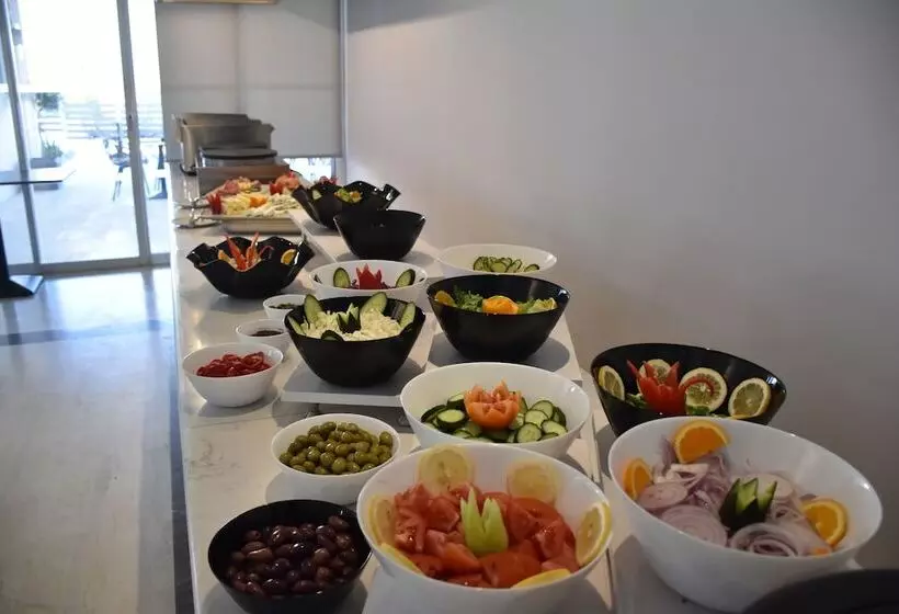 California Beach Hotel Adults Only