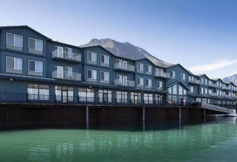 Harbor 360 Hotel Seward