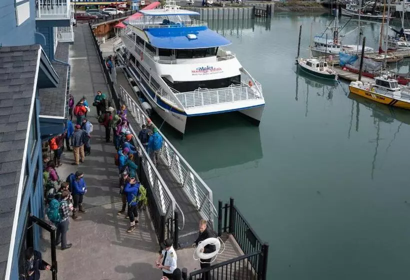 Harbor 360 Hotel Seward