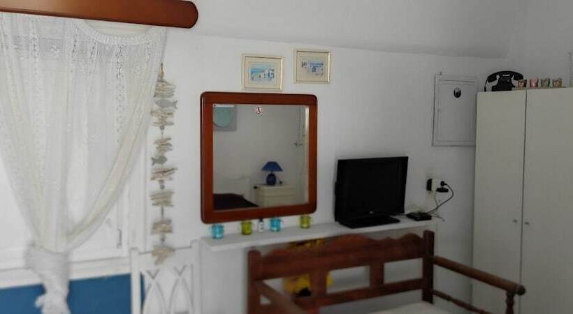 هتل Abyssanto Villa