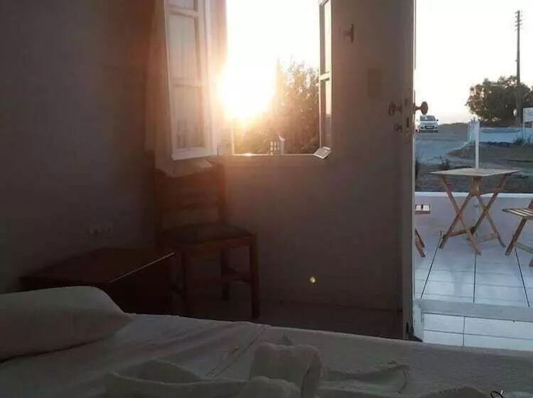 هتل Abyssanto Villa