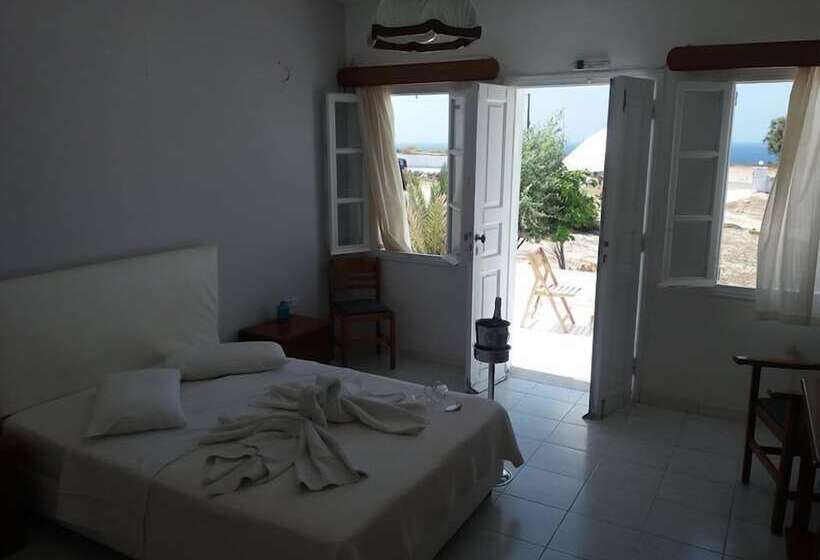 هتل Abyssanto Villa