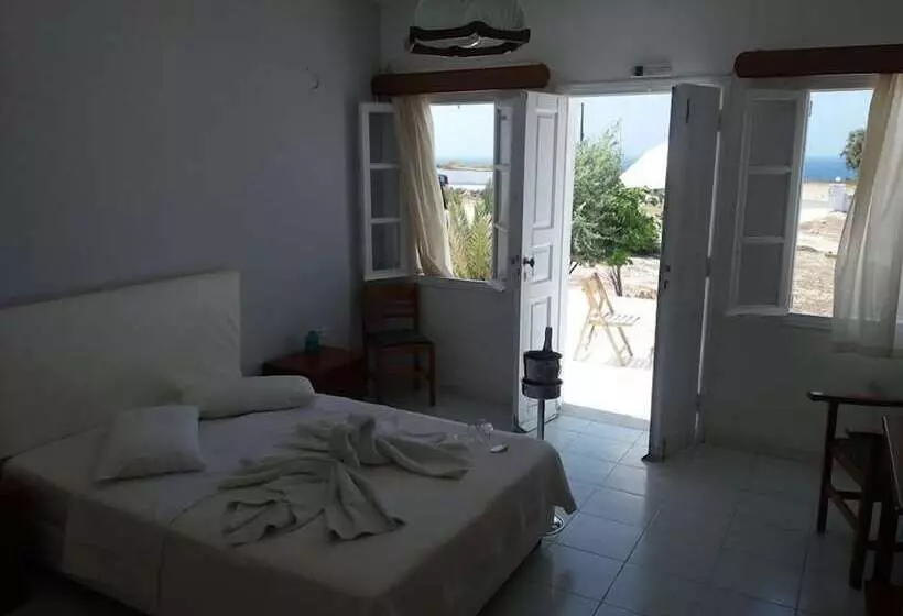 هتل Abyssanto Villa