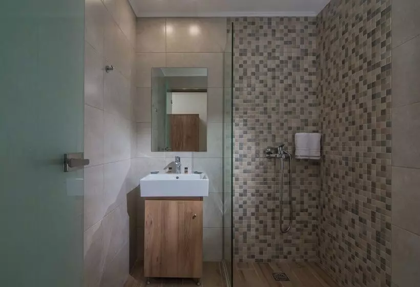 Отель Belvedere Village