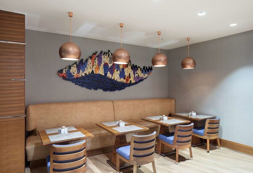 هتل Hampton By Hilton Bursa