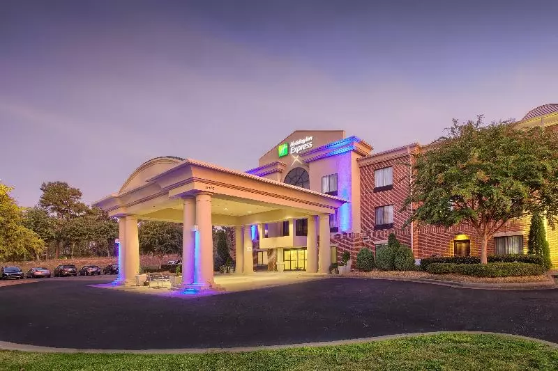 Holiday Inn Express Hotel & Suites Raleigh North Wake Forest, An Ihg