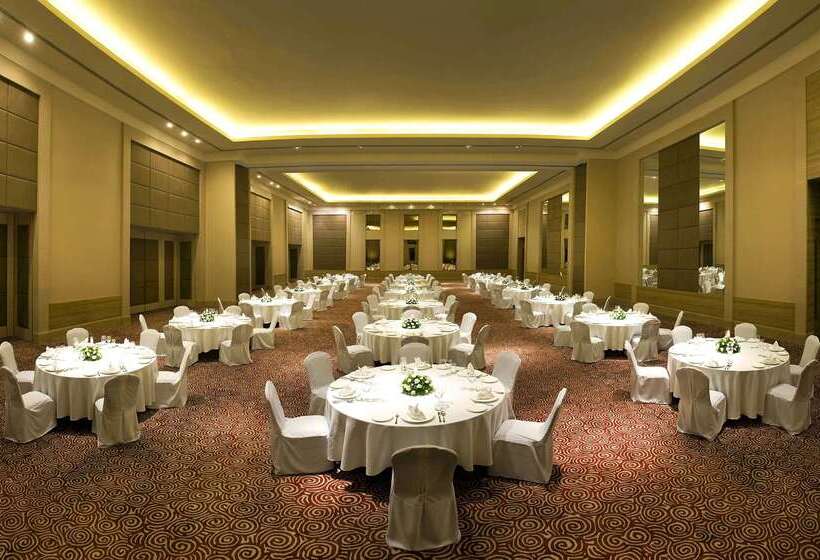 فندق Radisson Blu Bengaluru Outer Ring Road