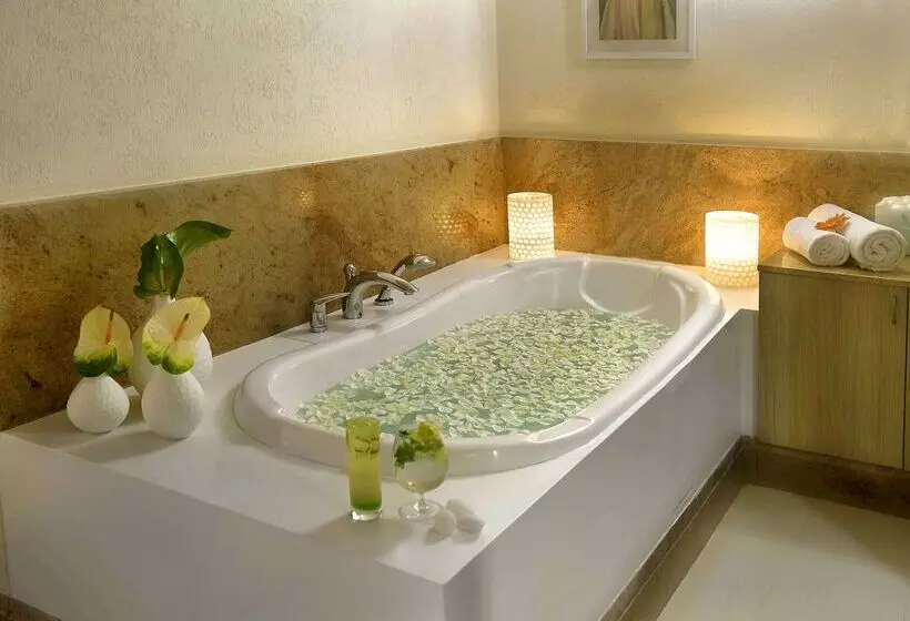 酒店 Radisson Blu Bengaluru Outer Ring Road