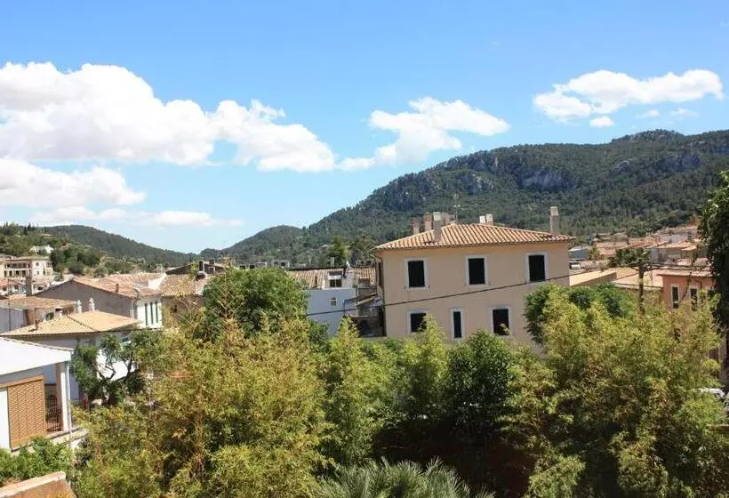 ホテル S´hostal D´esporles