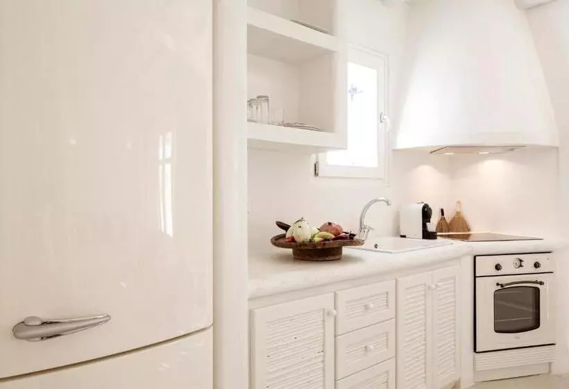 منتجع Naxian Collection