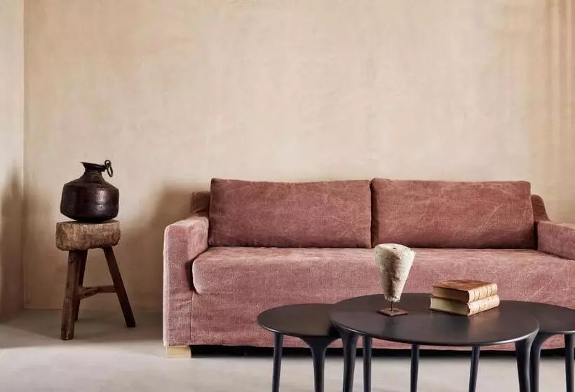 منتجع Naxian Collection