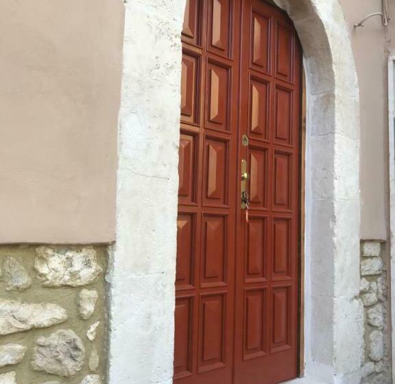 مبيت وإفطار L Esploratore