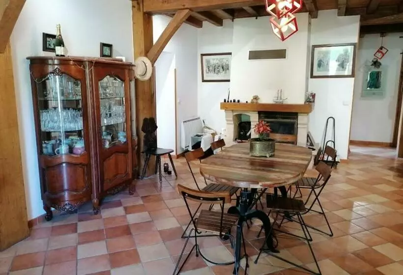 Aamiaismajoitus (B&B) Maison Prats