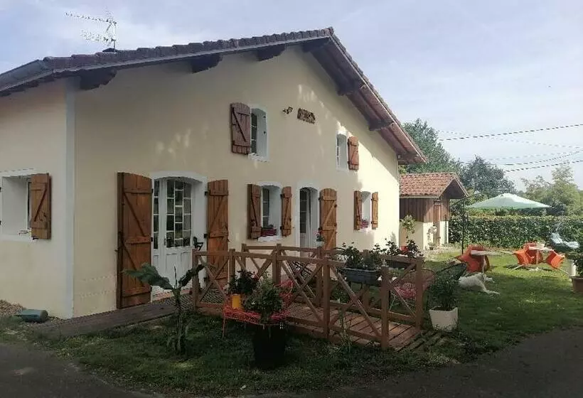 Aamiaismajoitus (B&B) Maison Prats