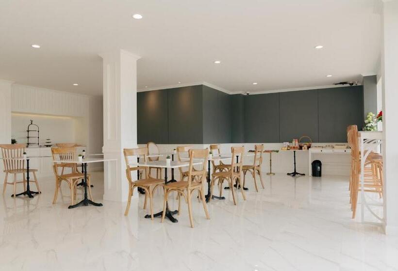 Chanita Hotel Chumphon