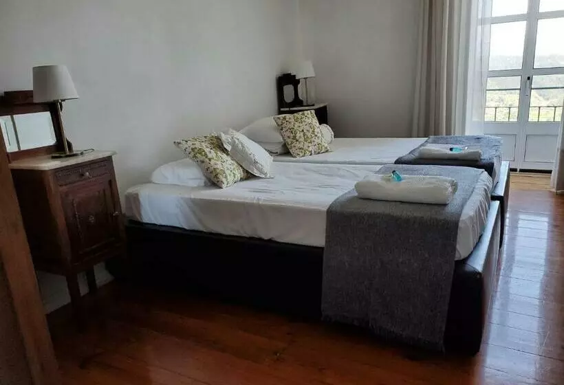 ベッドアンドブレックファースト Altíssima Guesthouse Penacova