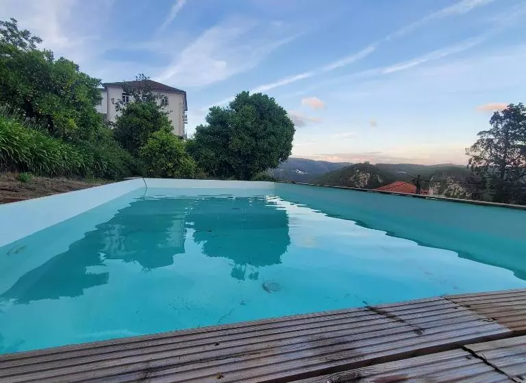 ベッドアンドブレックファースト Altíssima Guesthouse Penacova