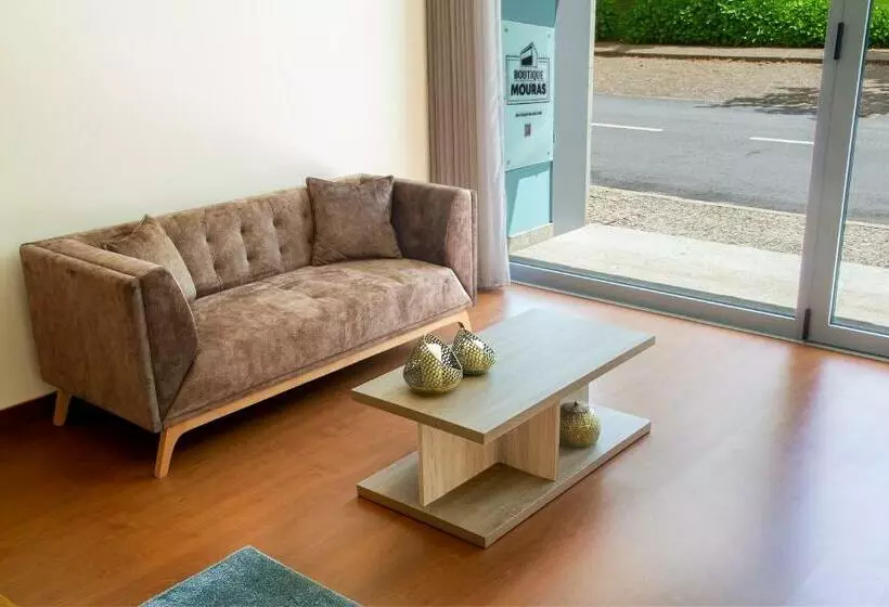 تختخواب و صبحانه Boutique Mouras