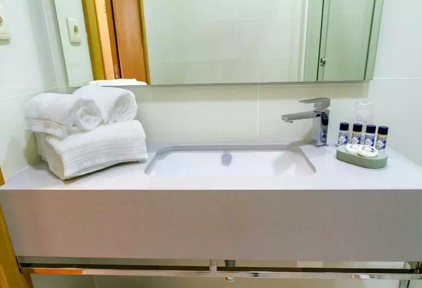 تختخواب و صبحانه Boutique Mouras