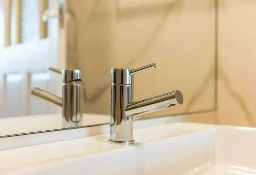 تختخواب و صبحانه Serenata Boutique Rooms