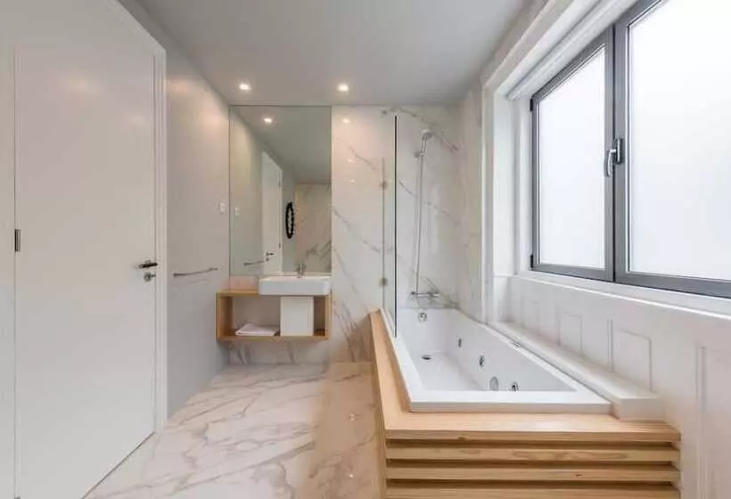 تختخواب و صبحانه Serenata Boutique Rooms