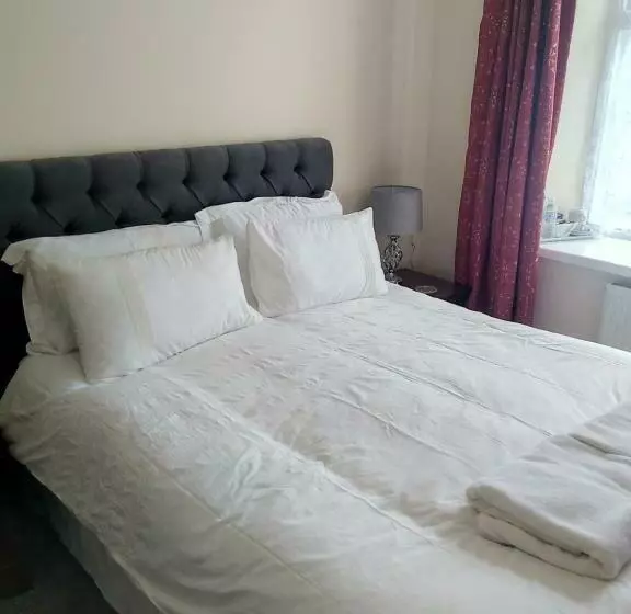 Seven Stars   Bed & Breakfast & Restaurant
