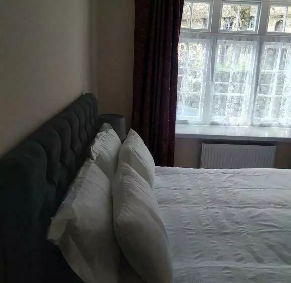 Seven Stars   Bed & Breakfast & Restaurant