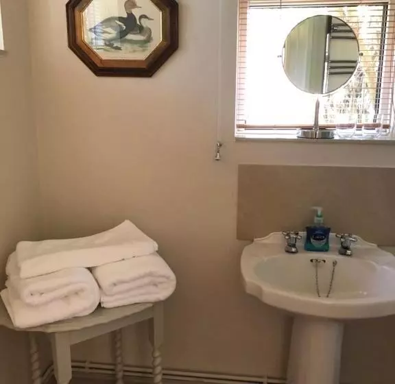 Aamiaismajoitus (B&B) The Old School, Idbury, Ox7 6ru