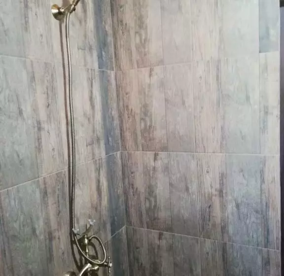 Majatalo Guest House Elena