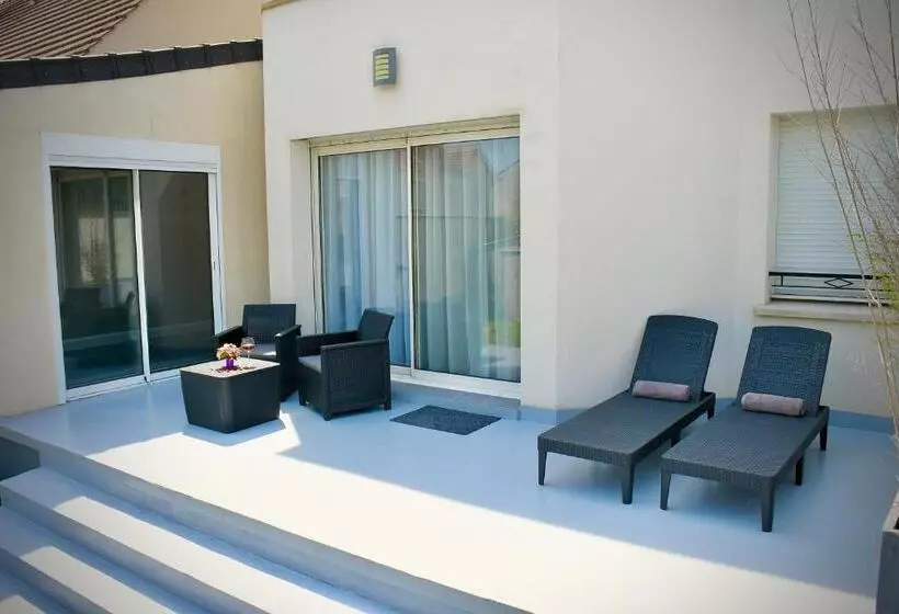 ペンション Suite Avec Piscine Privée