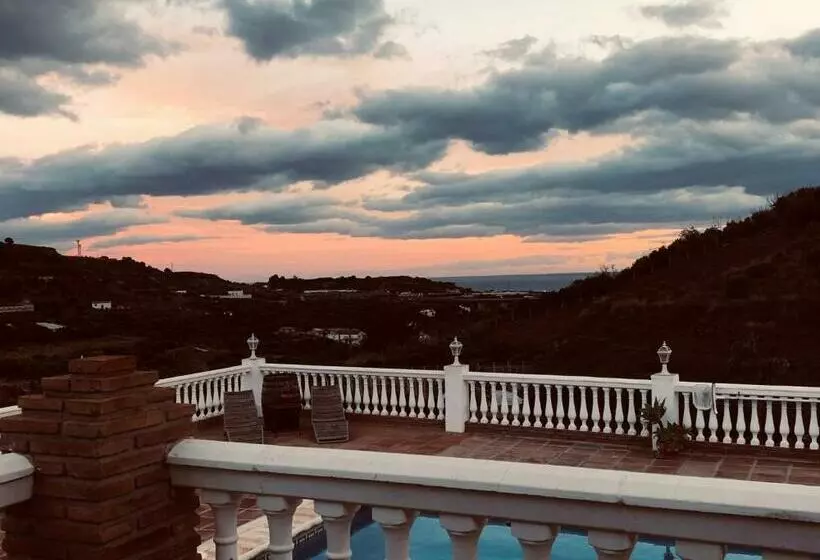 ペンション Villa Sunshine Countryside Resort