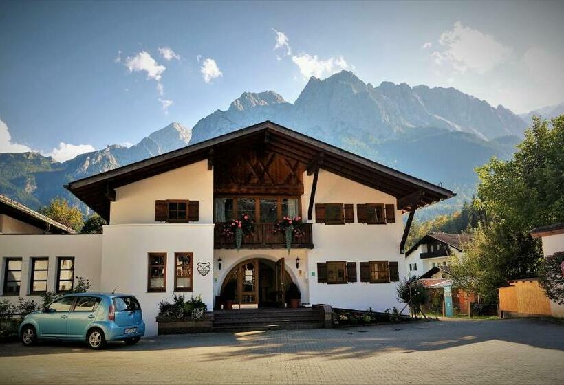 ユースホステル Seminarhaus Grainau