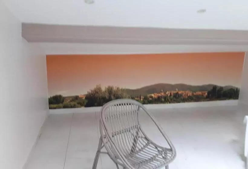 Aamiaismajoitus (B&B) La Villa Des Ames Liées